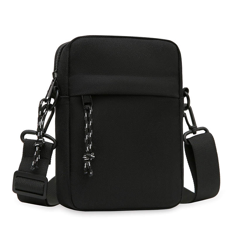 Prosta, codzienna mini torba n – Leatherwork Letters recenzja i cena